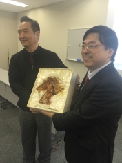 Taiwan Association of Innocence presents the Innocence Project Japan with a statute of a horse, to represent always moving forward