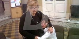 Norma Silguero and Tatiana Peralta, mother and sister of the deceased. (Photo: @martinenlared)